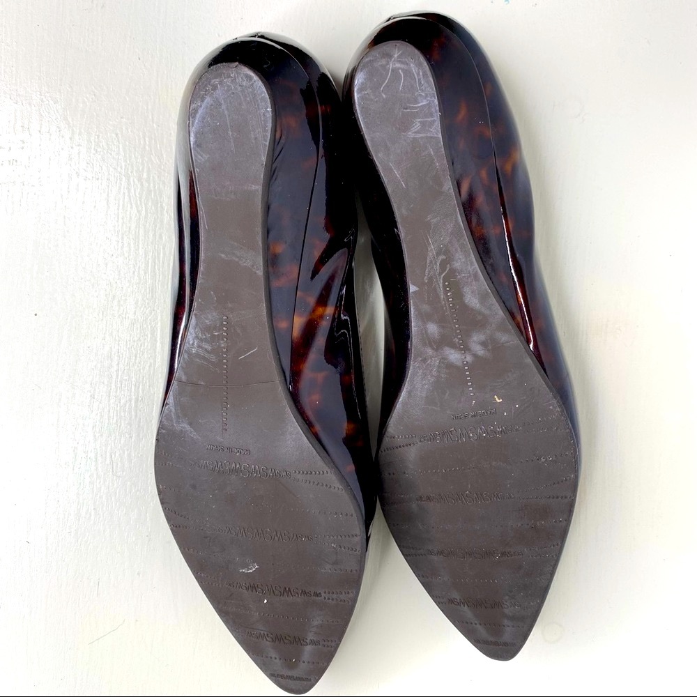 Stuart Weitzman Tortoiseshell Flats - image 5